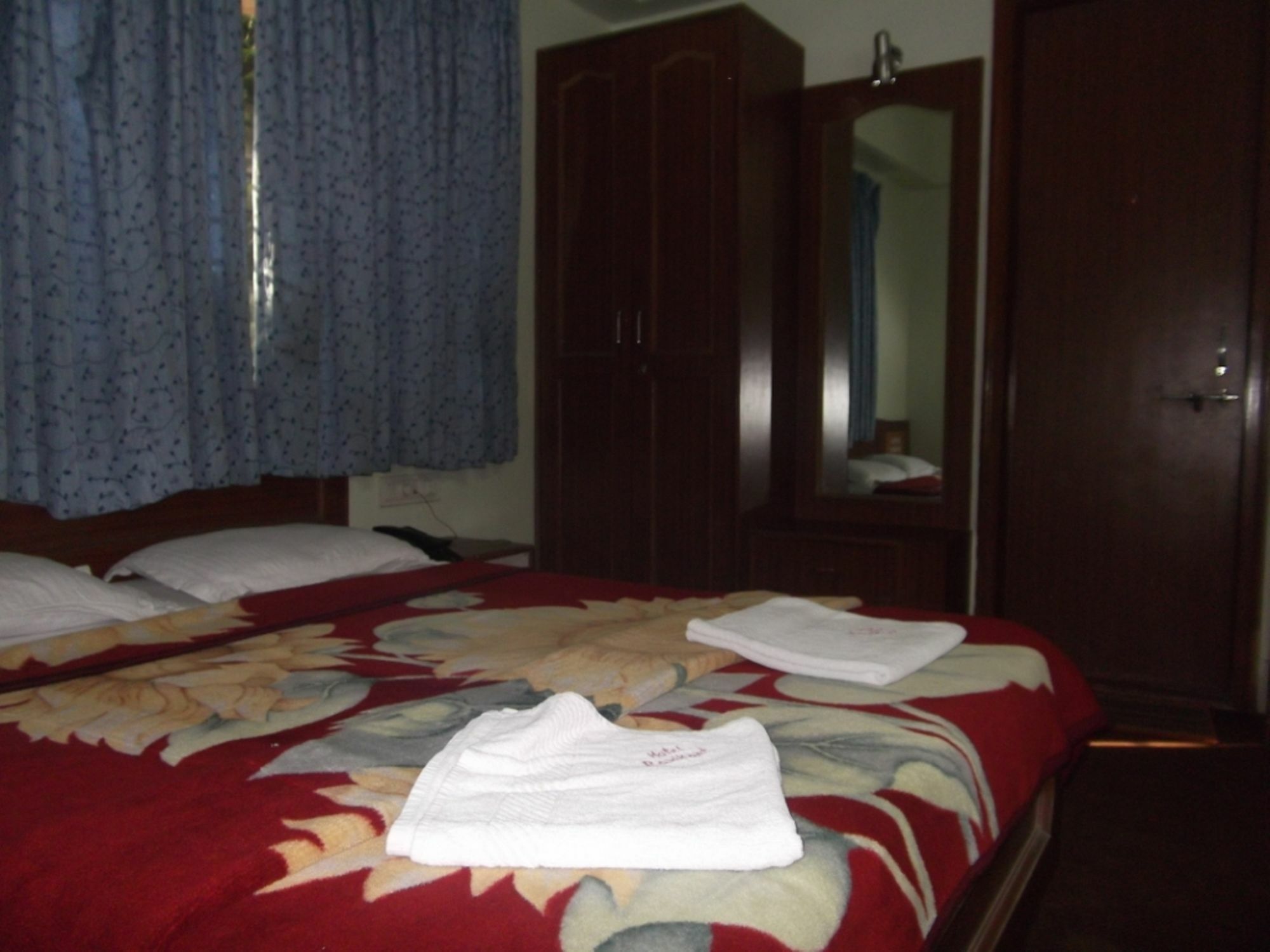 Hotel Ravikant Pune Zewnętrze zdjęcie