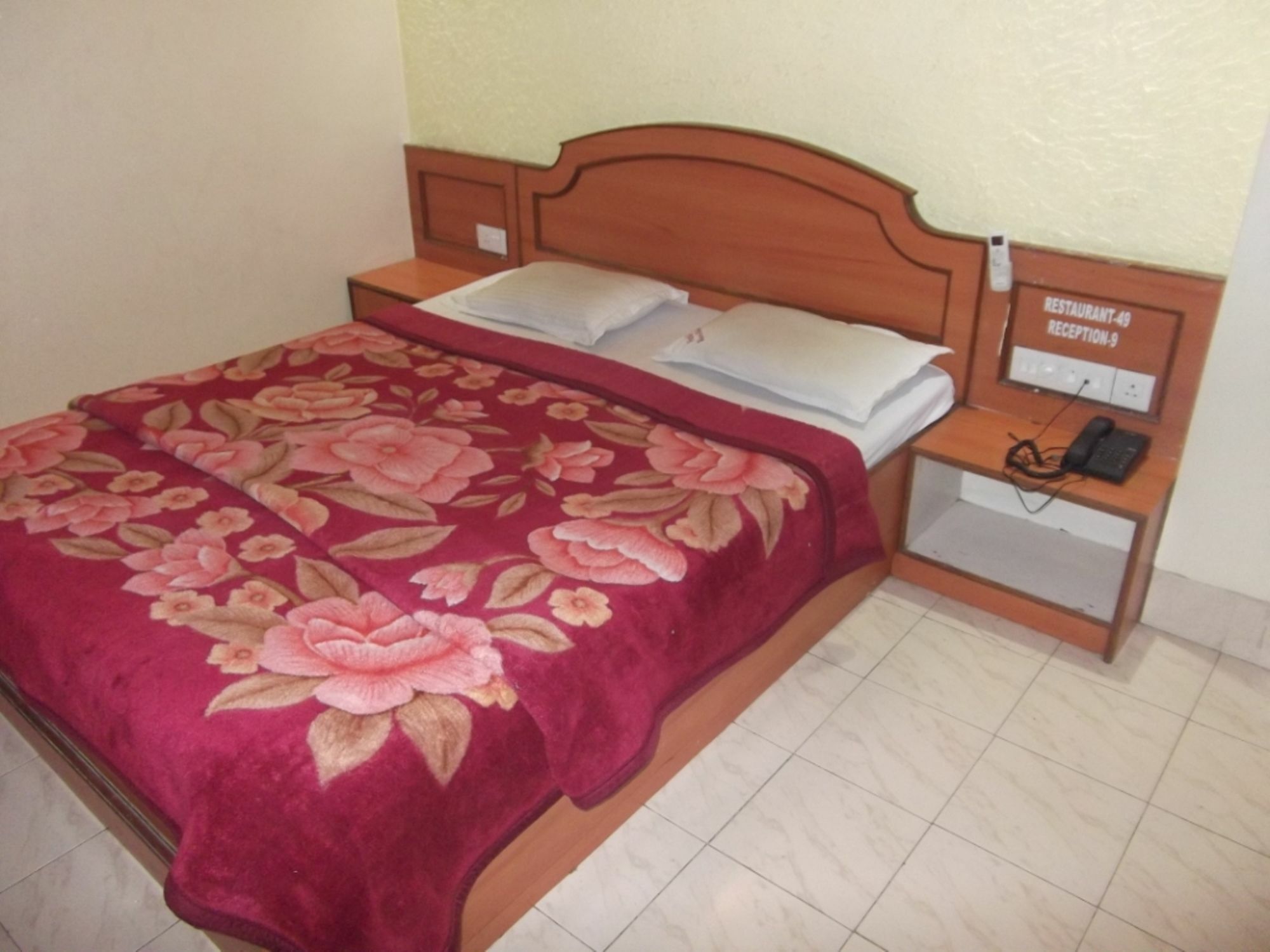 Hotel Ravikant Pune Zewnętrze zdjęcie