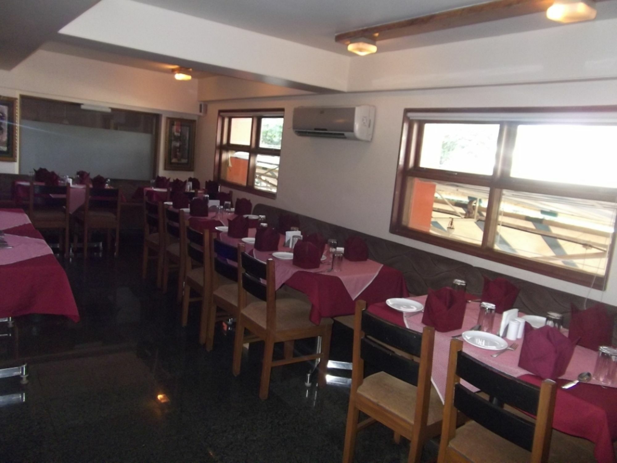 Hotel Ravikant Pune Zewnętrze zdjęcie